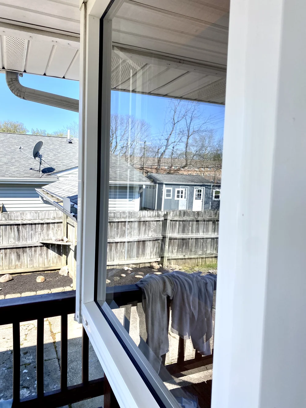 After: sliding door and screen cleaned in Franklin, Ohio